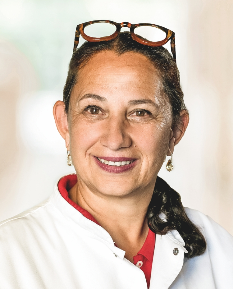 Dr. Samina Shah Sektionsleiterin der Geriatrie, Zusatzbezeichnung für Klinische Geriatrie , Palliativmedizin und Ernährungsmedizin